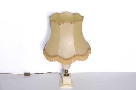 Image 1 of Lampe de table en pierre naturelle, laiton, simili cuir, franges, 67 cm, années 1970, J Vintage