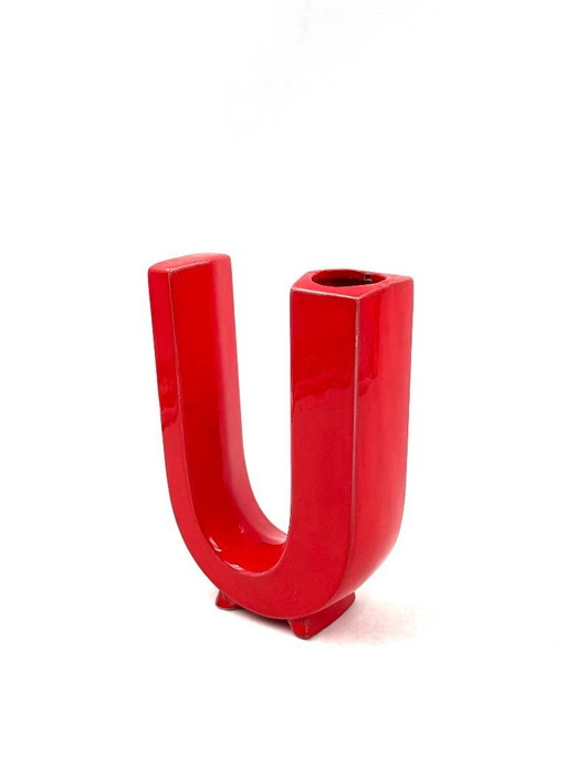 Space age red U letter shaped ceramic solifleur vase, Marcel Radureau ca. 1970