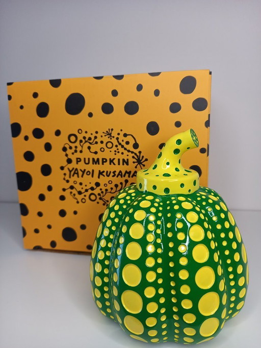 Pumpkin polka dot Yayoi Kusama (after) 