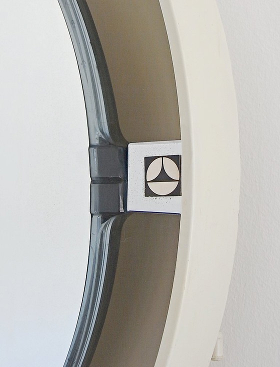 Image 1 of Miroir de salle de bain Electrolux des années 1970, éclairé et pivotant avec interrupteur à cordon