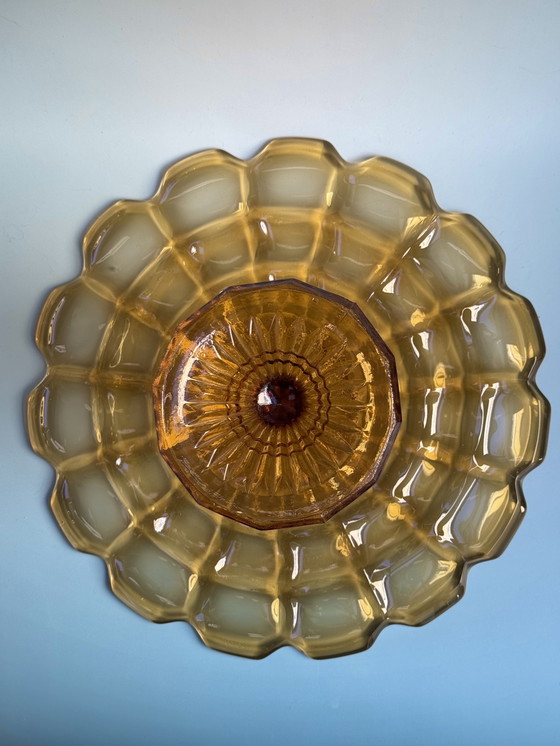 Image 1 of Porte-gâteau - Lady - Ankerglas Bernsdorf- Période Art Déco (années 1930)- Verre ambré