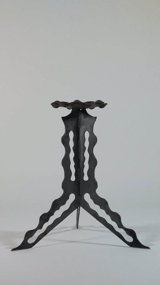 Image 1 of Vintage handgemaakte smeedijzeren bloemenstandaard, metaal, uniek exemplaar