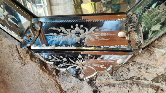 Image 1 of Specchio veneziano in vetro di Murano - XIX secolo