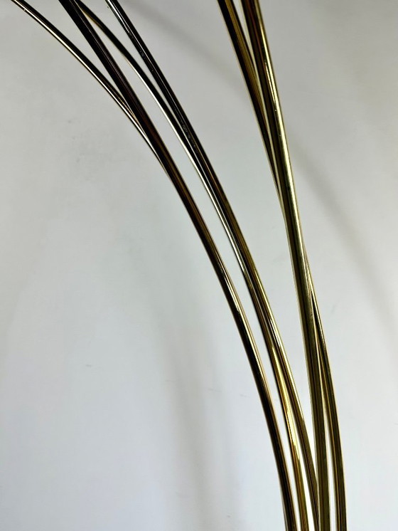 Image 1 of Lampadaire Arc italien 6 lumières en laiton doré 1970'S