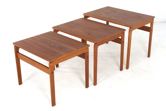 Image 1 of Tables gigognes danoises vintage « Plougslond »