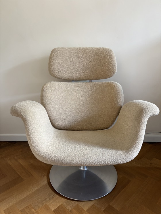 Image 1 of Artifort Big Tulip by Pierre Paulin bouclé (draaifauteuil)