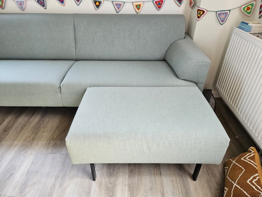 Divano a 4 posti Rolf Benz da 245 cm con pouf, colore verde menta.