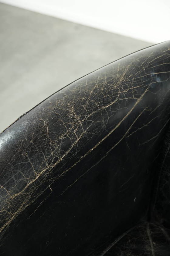 Image 1 of Leuke rundleren aviator fauteuil in stoer zwart vintage rundleer met een stoer een rijk patina