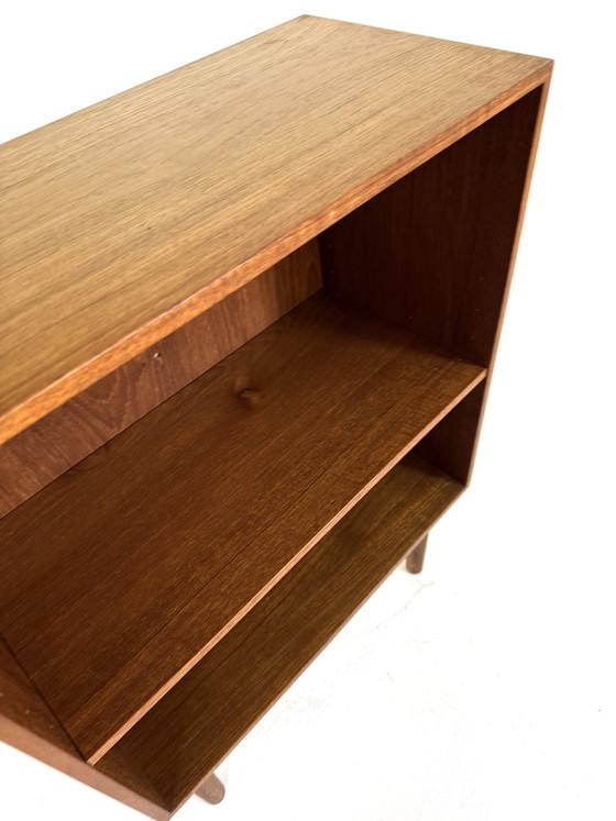 Image 1 of Set van 2 vintage Deense boekenkasten/nachtkastjes ‘60