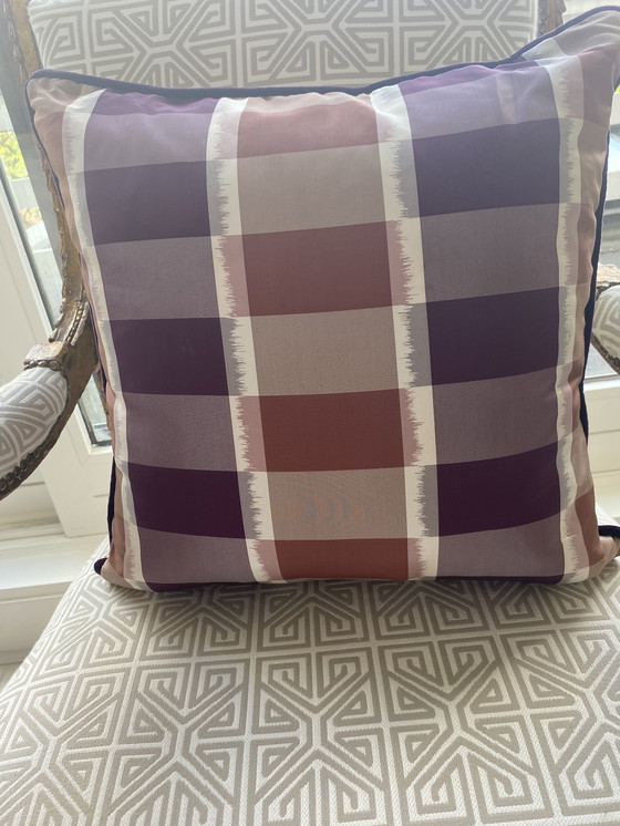 Image 1 of Cojín de lujo Pierre Frey