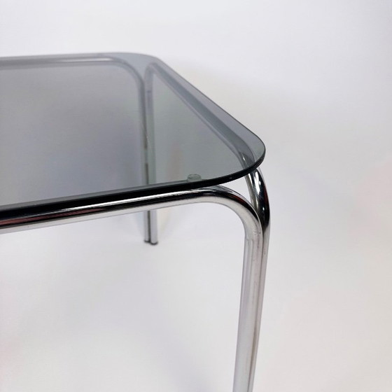 Image 1 of Table basse en chrome et verre des années 1970