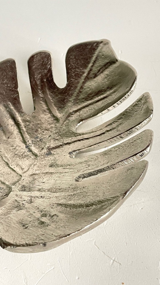 Image 1 of Metal Leaf-Shaped Trinket Tray