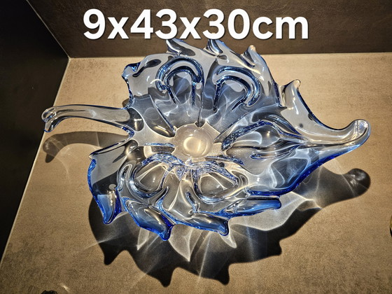 Image 1 of Unique Murano bowl in the shape of a leaf