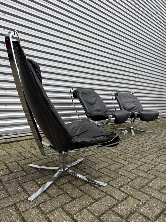 Image 1 of Set vintage Vatne Møbler Falcon di Sigurd Resell: 2 alti + 2 bassi + Hocker