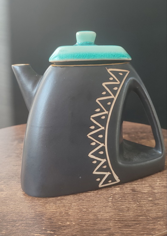 Image 1 of Servizio da caffè triangolare in ceramica, design anni '50


