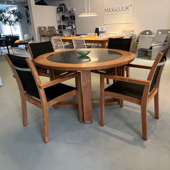 Image 1 of Manutti 15745 garden table - Ø130 with Siena garden chair (set of 4)