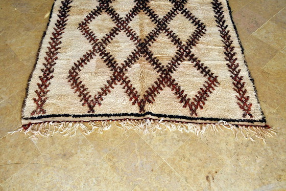 Image 1 of Tapis Marmoucha Marocain Vintage - Crème et Rouge - 405 x 185 cm