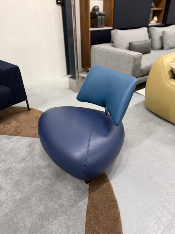 Image 1 of Fauteuil Leolux Pallone en cuir bleu