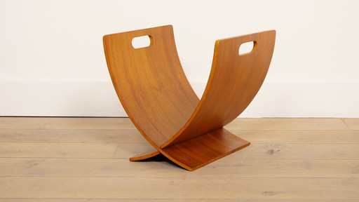 Vintage magazine rack in teak