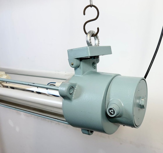 Image 1 of Lampada fluorescente industriale della Germania dell'Est di Leuchtenbau Wittenberg, anni '80