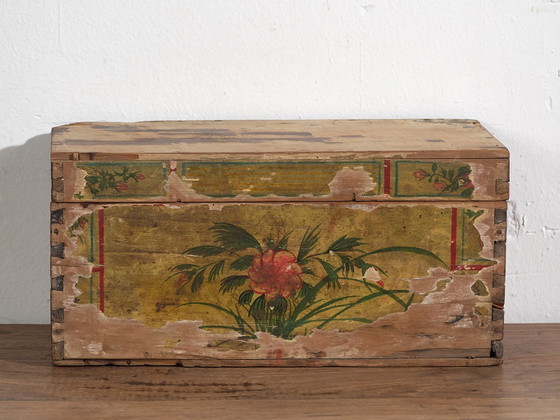 Kleine antike orientalische Schatulle mit Blumendetails (ca. 1900) #32 – Dekorative Objekte (photo 28 of 40)