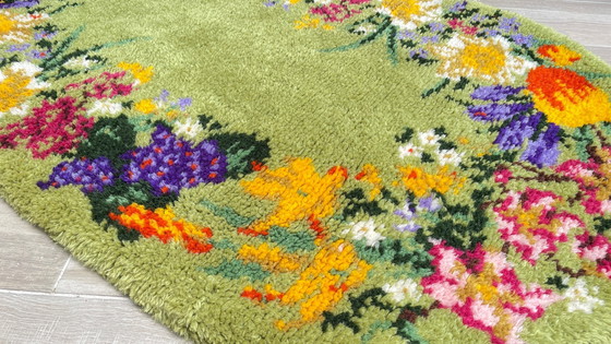 Image 1 of Pagina simile 1 di 19 Tappeto ovale anni '70 in pura lana 144x88cm