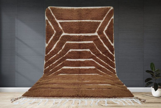 Alfombra bereber tradicional de lana marrón, hecha a medida, 150/250 cm.