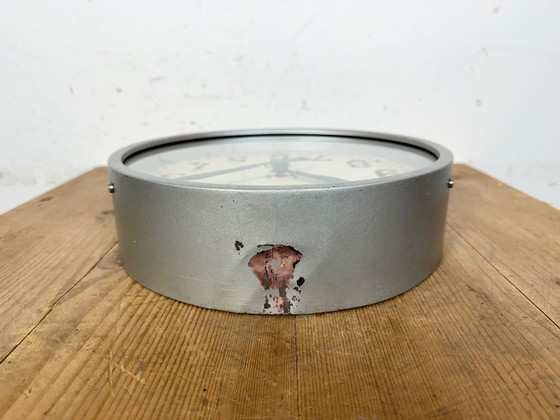 Image 1 of Grijze industriële fabriekswandklok van Chronotechna, jaren 50