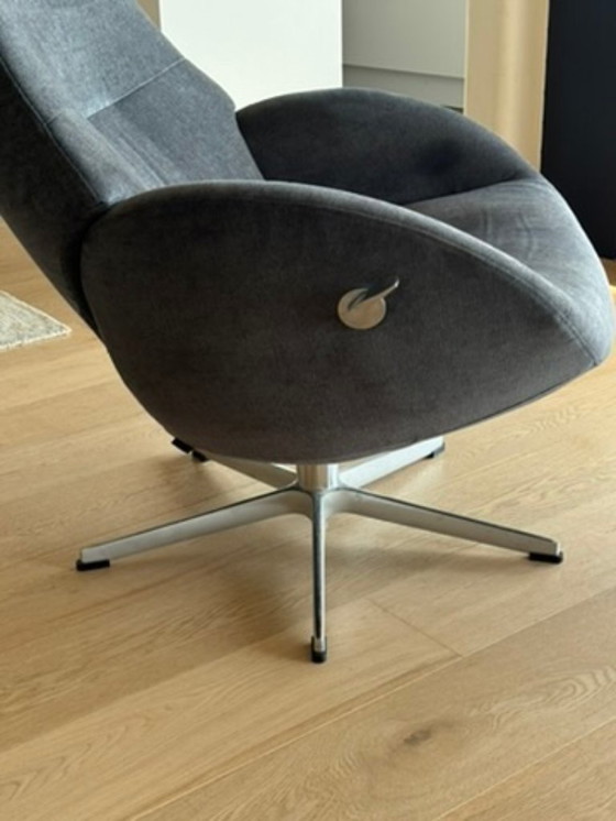 Image 1 of Draaibare design relaxfauteuil met voetensteun (blauwgrijs fluweel)