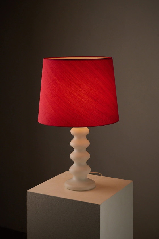 Uno & Östen Kristiansson for Luxus Table Lamp with Opaline Glass Base, Plastic, Red, Scandinavian (photo 3 of 10)