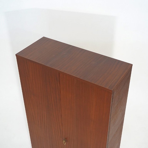 Image 1 of Teakhouten kledingkast met interne planken, jaren 60