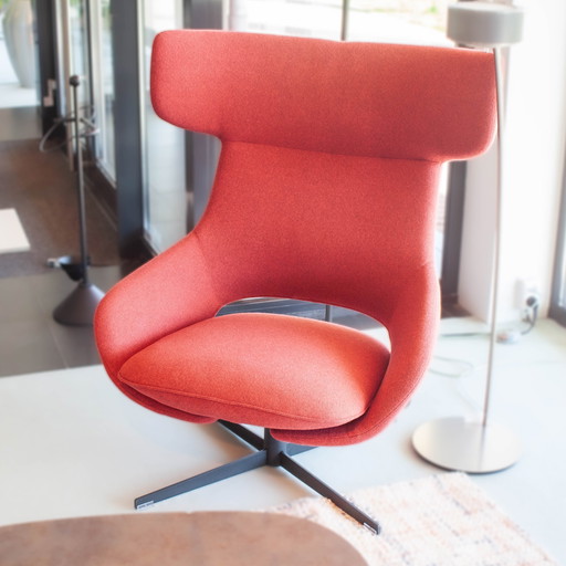 Artifort Kalm swivel armchair