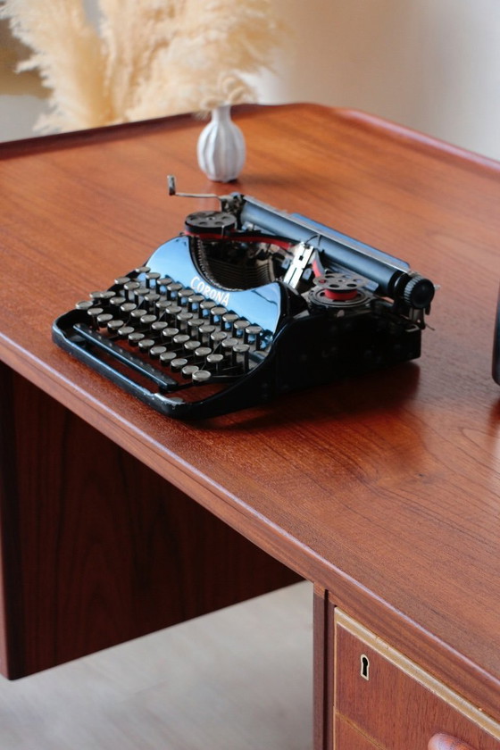 Image 1 of Svend Aage Madsen Schreibtisch: Teak & dänisches Design (HP Hansen)