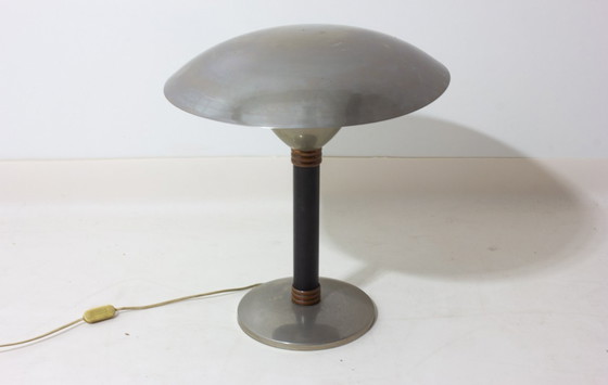 Image 1 of Lampada da tavolo/scrivania italiana a forma di fungo in metallo spazzolato, anni '50