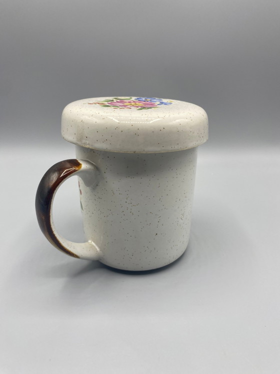 Tasse à thé en céramique avec filtre et couvercle - Motif floral peint à la main – Vaisselle, Metal, Ceramic (photo 2 of 5)
