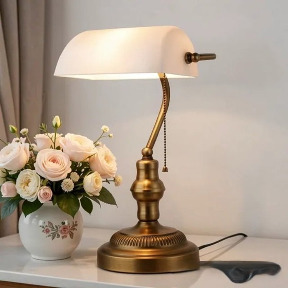 White Banker Lamp – Table lamps, Glass (photo 3 of 11)