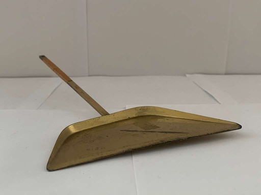 Albert Gustav Bunge Kehrschaufel Tischschaufel Bauhaus Messing Brass Dustpan Tischkehrset Tischbesen Kehrschaufel Tischgarnitur