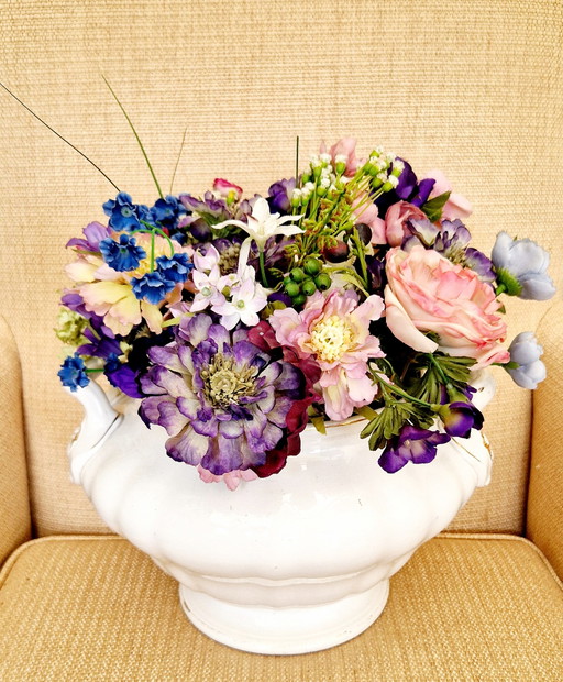 1 Villeroy & Boch Suppenterrine mit Seidenblumen