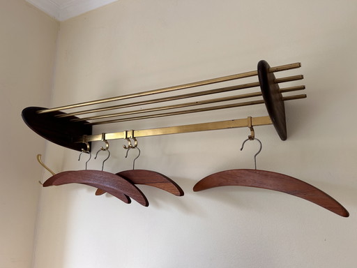 Wandgarderobe mit Kleiderbügeln, Holz, Vintage, 70er, skandinavisch
