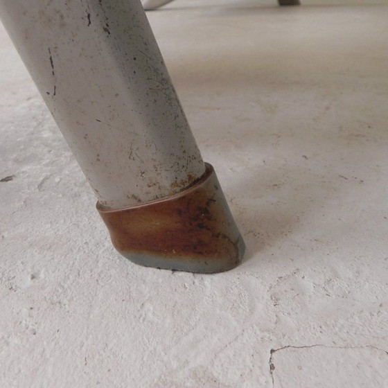 Image 1 of Industrieel bureau met 2 ladeblokken, jaren 60