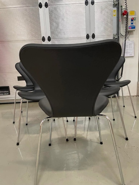 Image 1 of Arne Jacobsen sette / 7'er