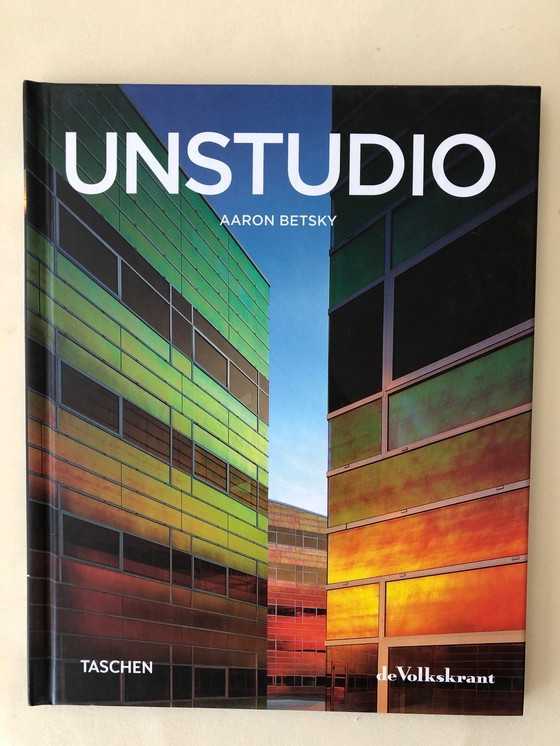 Image 1 of Encyclopedie - Taschen de Volkskrant - Wereld Architecten 2010