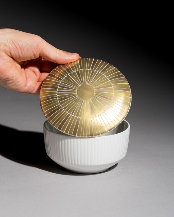 Image 1 of Rosenthal Studio-Line Porseleinen Doos met Deksel, Goudkleurig Decor Design Tapio Wirkkala