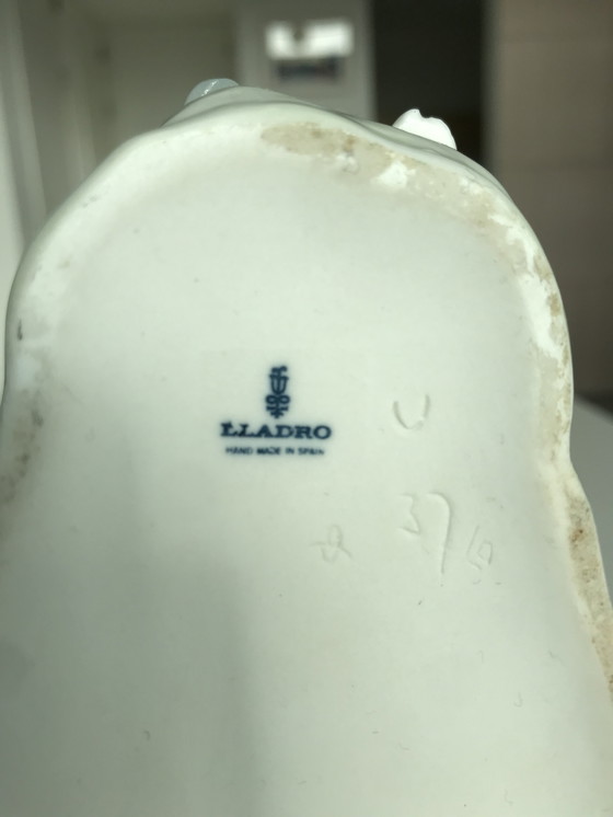 Image 1 of Lladro porcelain lamp with silk shade