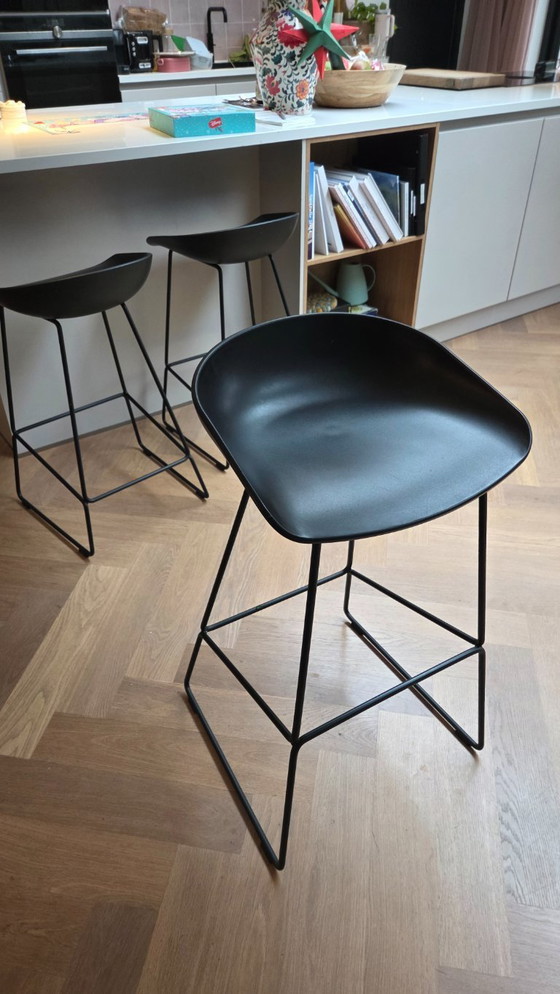 Image 1 of Taburete de bar Hay about a stool AAS38 negro 75 cm
