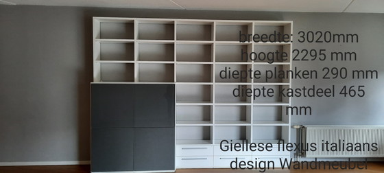 Image 1 of Giellesse, marchio italiano di mobili da parete flessibili dal design unico