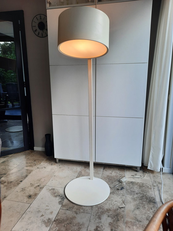 Image 1 of Lampada da terra di design Lirio by Philips