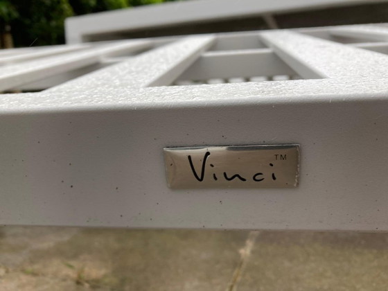 Image 1 of Weißes Garten-Lounge-Set: Sofa, Tisch und 2 Liegestühle