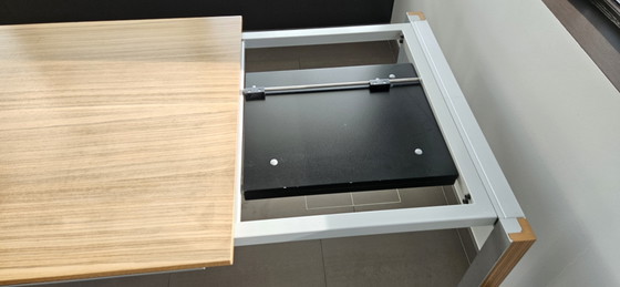 Leolux Izaki Table with 6 Leolux Myto Chairs – Dining set – Aluminium, Wood (photo 7 of 15)