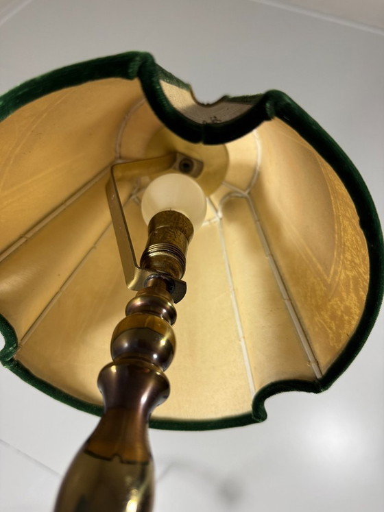 Lámpara de mesa de latón con pantalla con escena de caza, década de 1950. – Lámparas de mesa, Brass (photo 17 of 17)